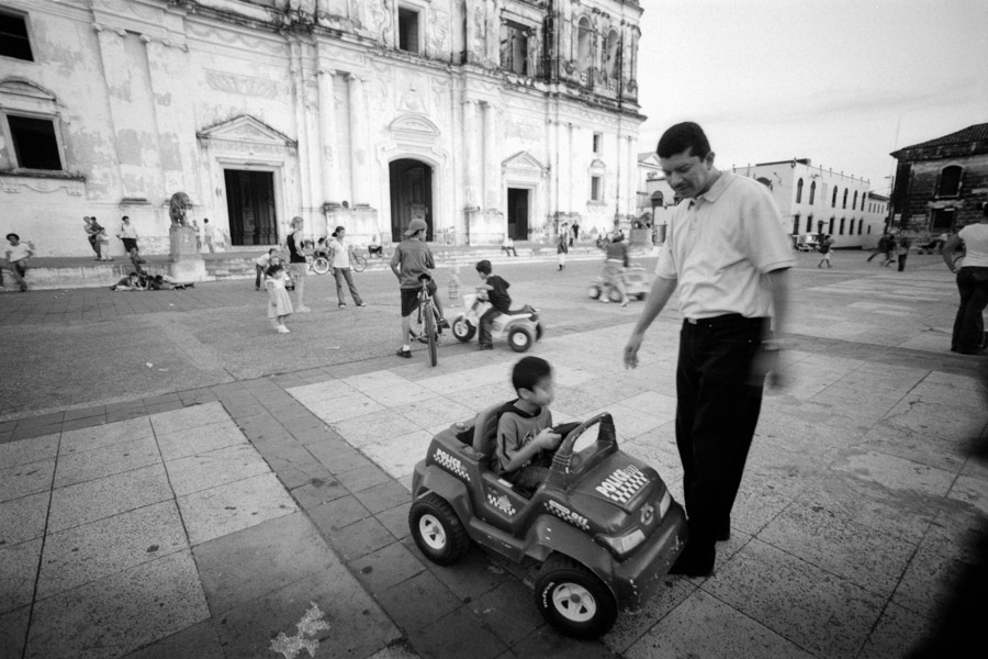 Le&oacute;n, Nicaragua 2008: toy cars for rent in front of the main cathedral.