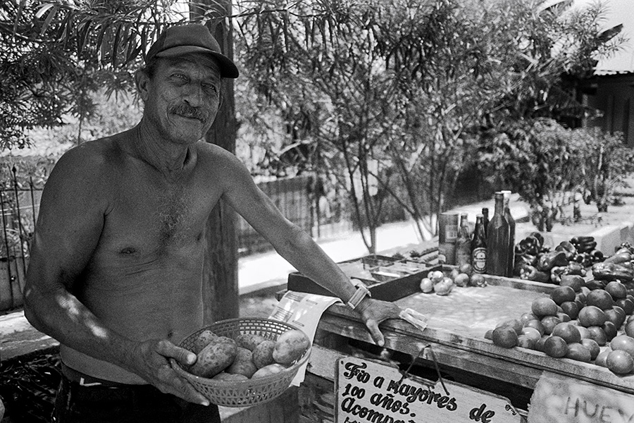 Cayo Granma, Cuba 2017: El Flaco the fruit vendor.